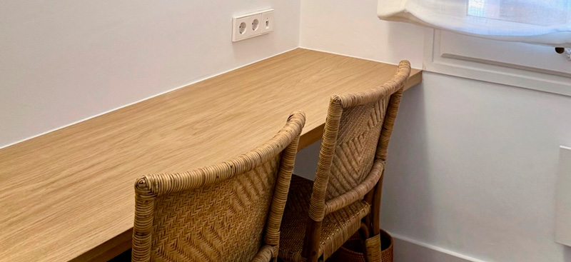 Albera despatx hab lliteres